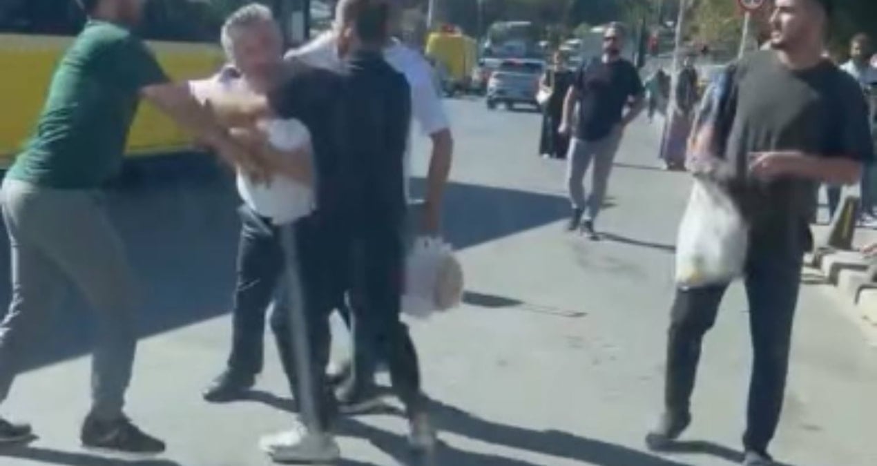 İETT şoförü ile yolcu yumruklaştı!