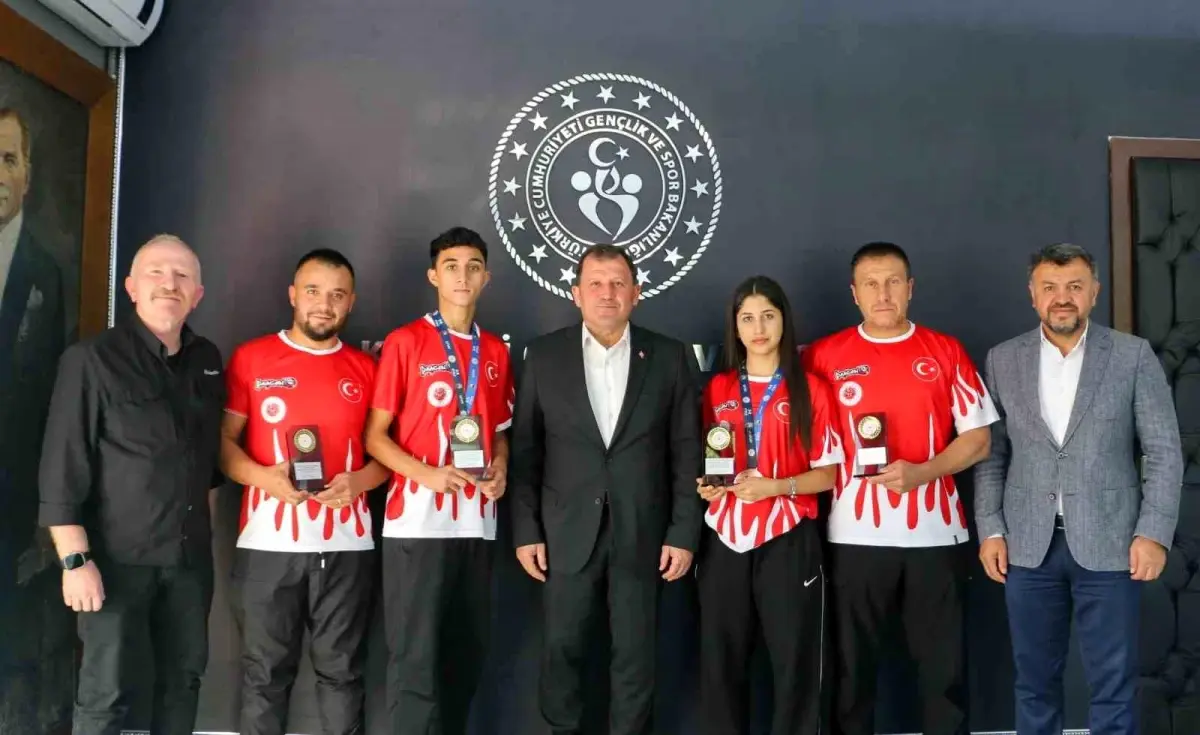 kayserili sporculardan sampiyonluk ziyareti 4EM6DLlv