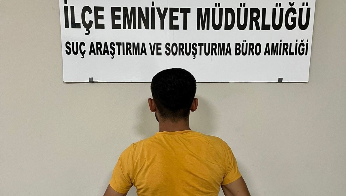 10 yıl kesinleşmiş hapis cezası bulunan adam yakalandı 10 yil kesinlesmis hapis cezasi bulunan adam yakalandi JnSdVYmA.jpg