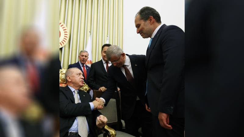 ahmet davutogludan fotograf elestirilerine yanit hic kimseye eyvallahim olmadi Ayu1w3OM