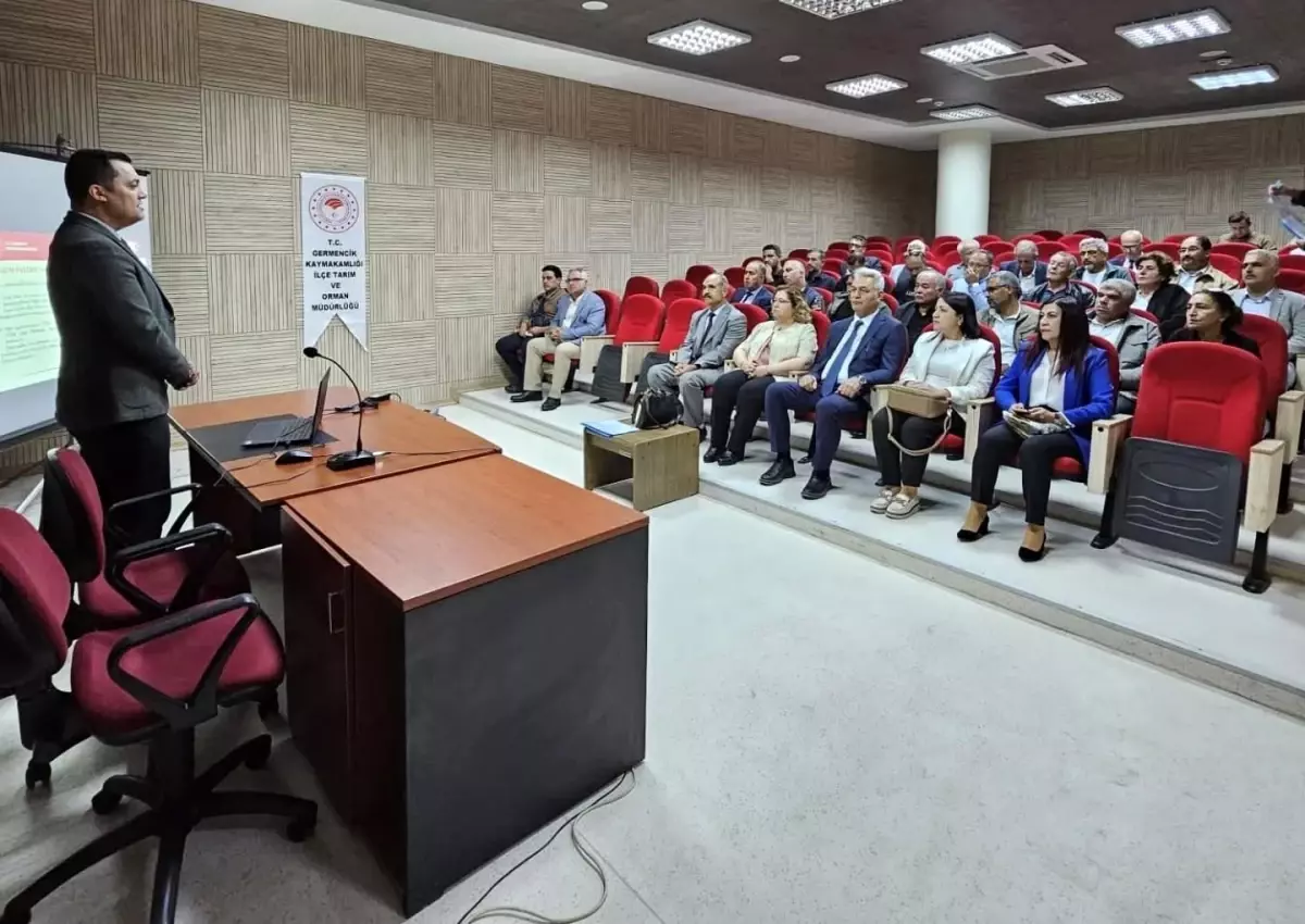 germencikte tarim sayimi toplantisi KW27tdRK.jpg