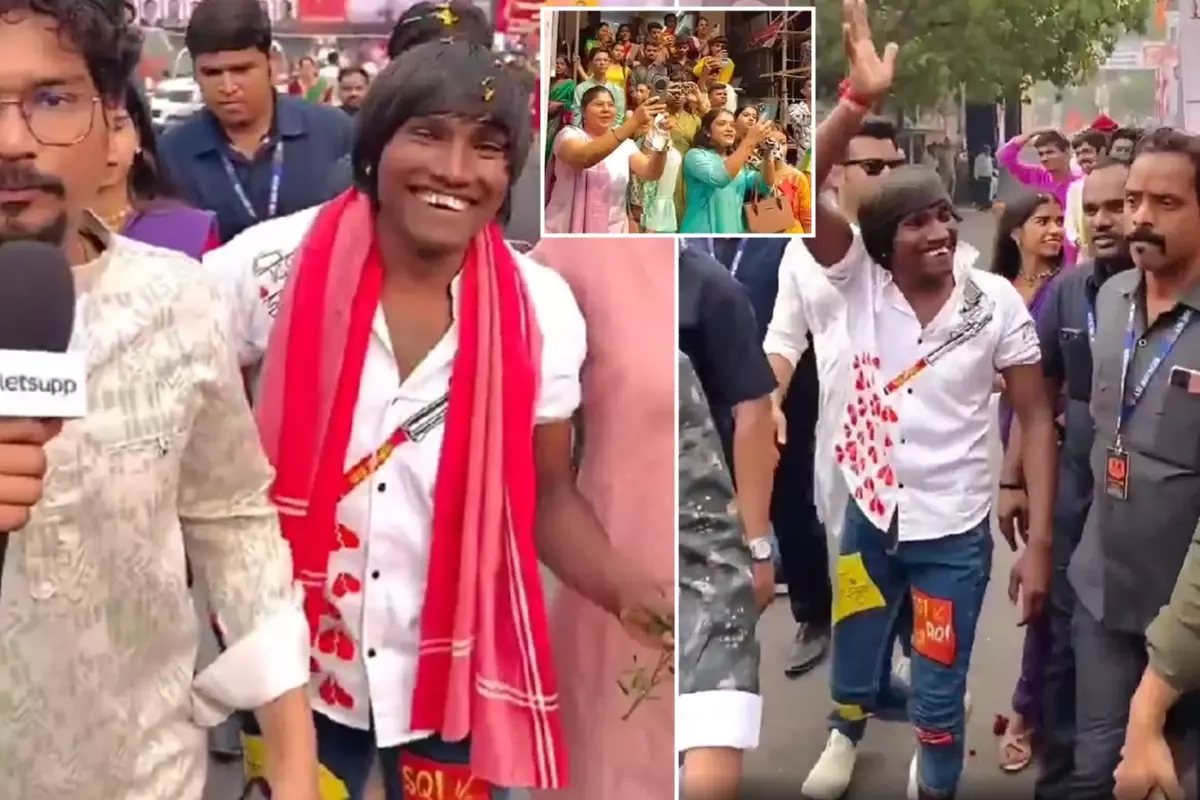 Ülkenin ünlü aktörü genç kızların ilgisinden adım atamadı ulkenin unlu aktoru genc kizlarin ilgisinden adim atamadi yFKZKhKh.jpg