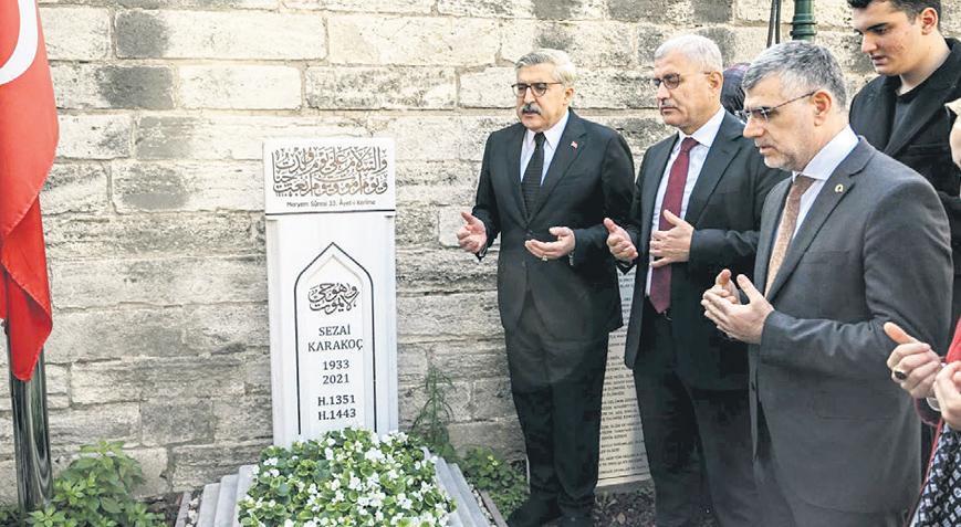 AK Parti’den Karakoç’un kabrine ziyaret