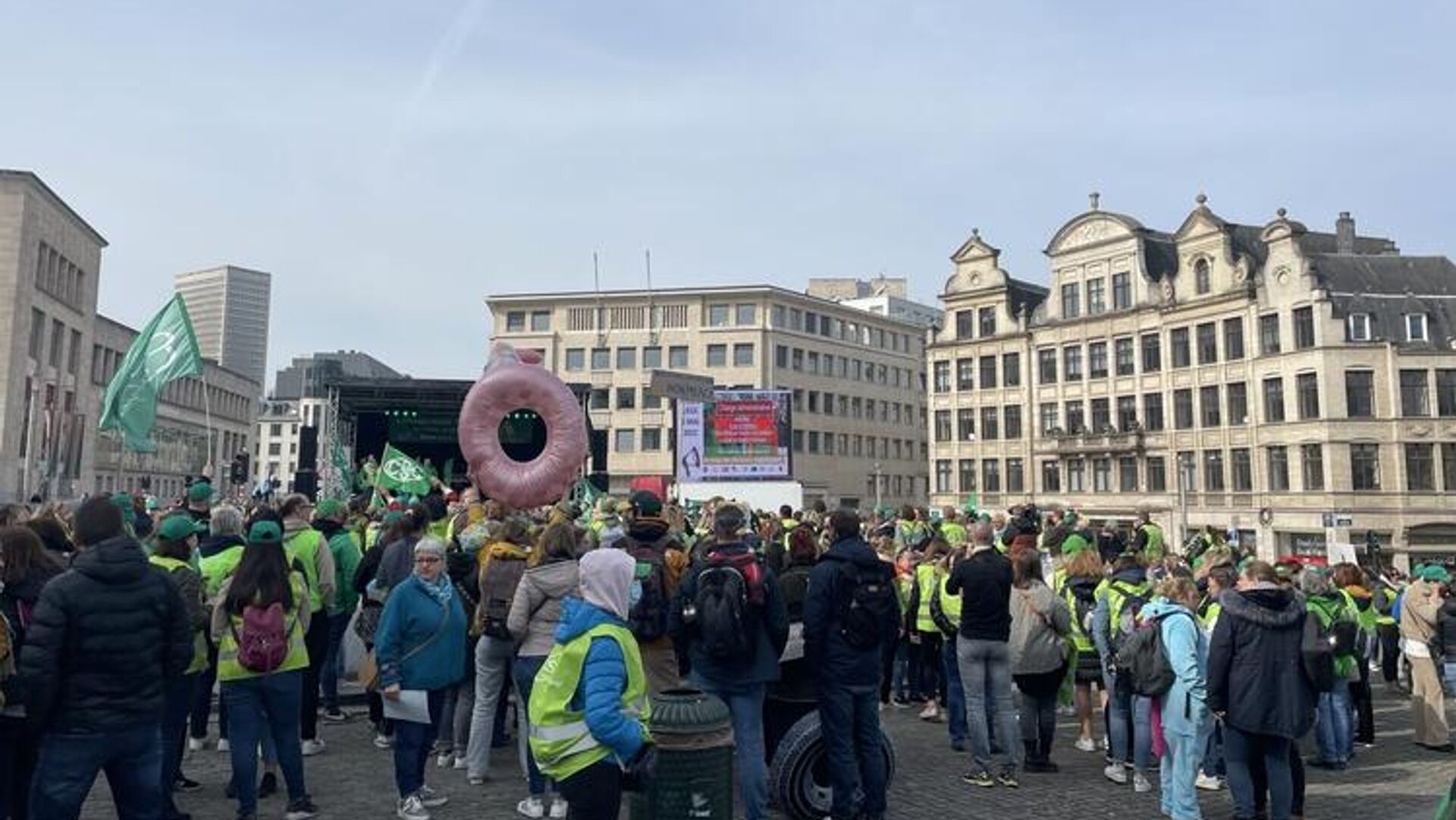 Belçika’da bütçe protestosu: Üç günlük genel grev başlıyor