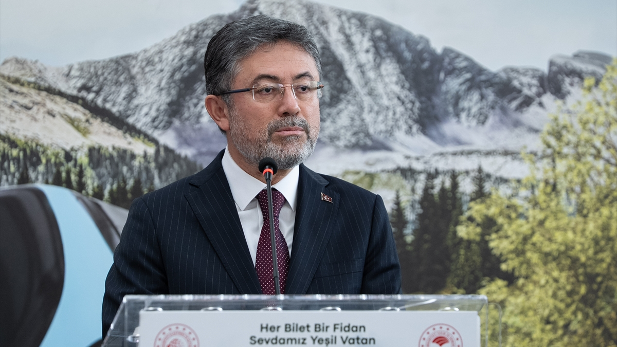 İbrahim Yumaklı: 13 milyon yolcu için 13 milyon fidan dikeceğiz ibrahim yumakli 13 milyon yolcu icin 13 milyon fidan dikecegiz Zq5AVzNC.jpg