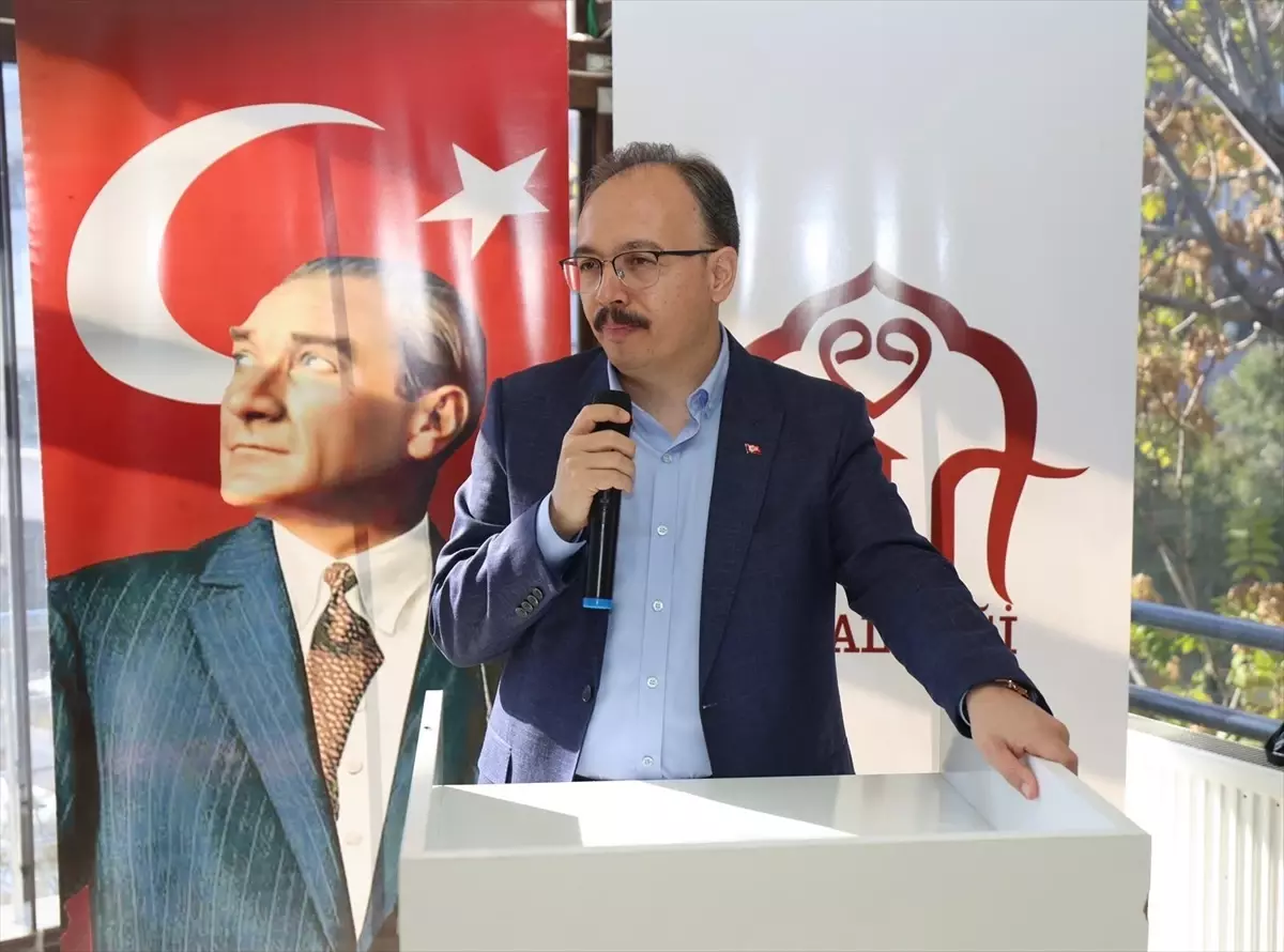 Siirt Valisi’nden Öğretmenler Günü Kutlaması