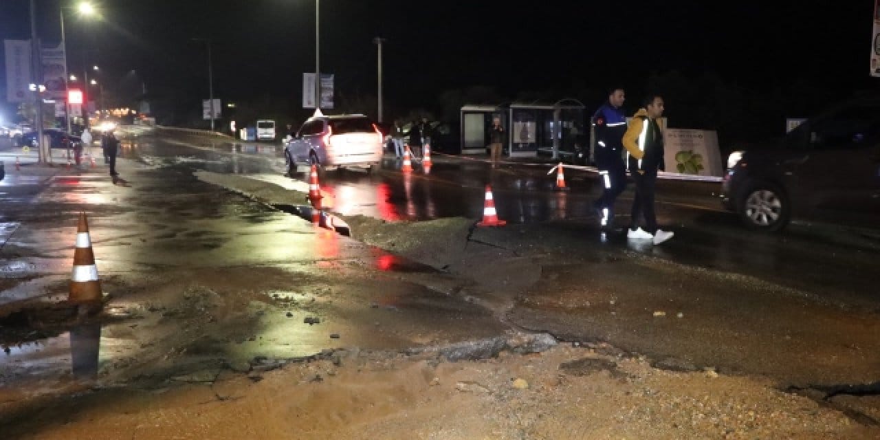 Bodrum’da su borusu patladı