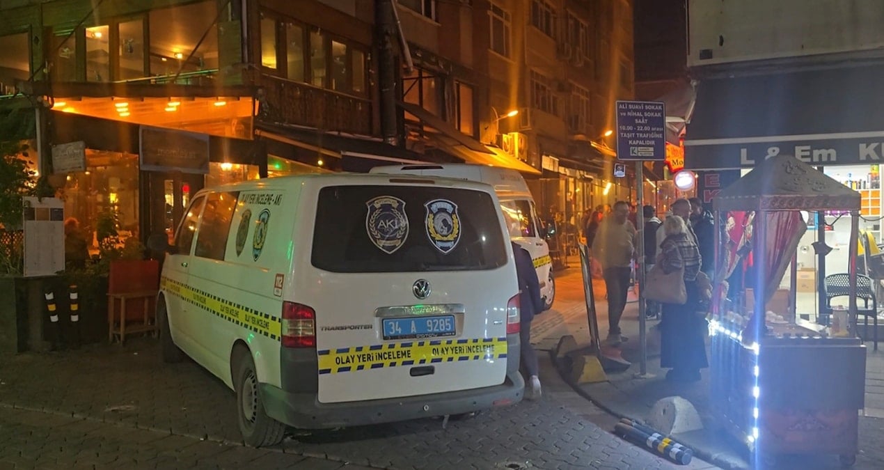 Kadıköy’de evde iki kişi ölü bulundu!