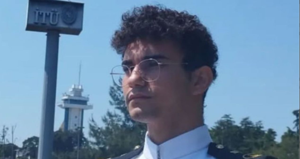 Türk kaptan, internet kablosunu kopardığı iddiasıyla tutuklandı