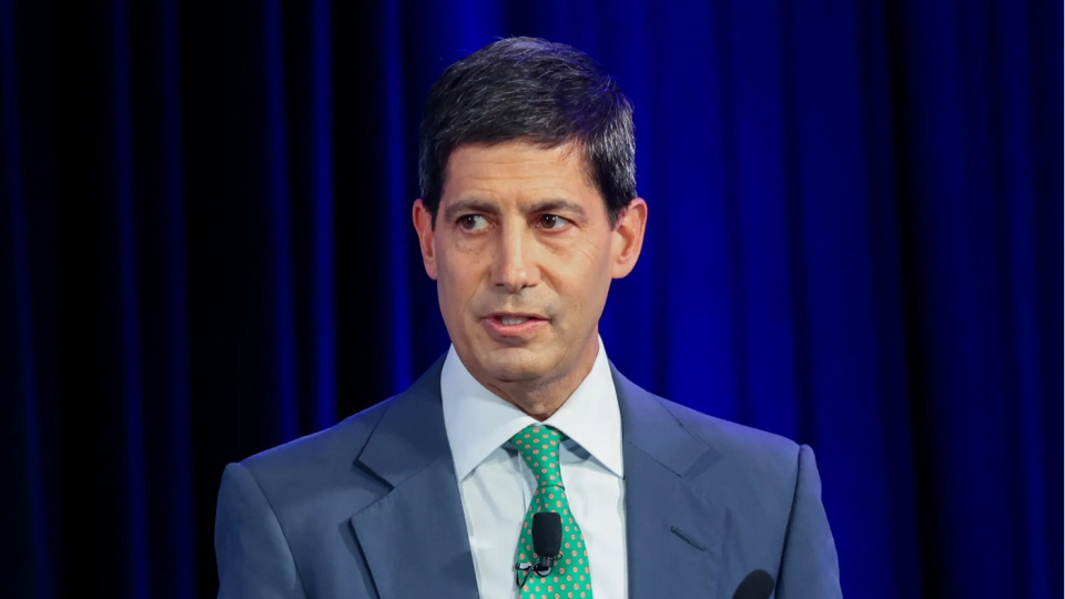 Trump'tan Warsh yorumu: Sanırım o zaten faizleri indirmek istiyor