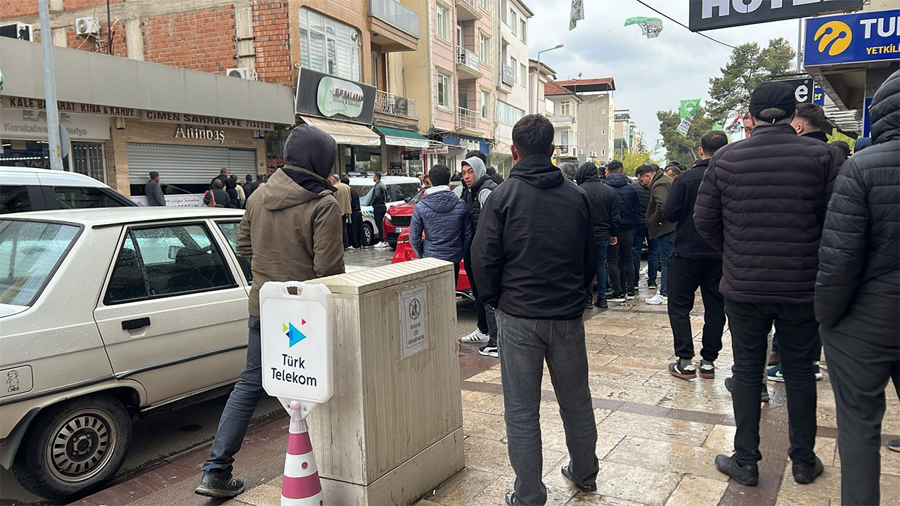 Çivril’de Şok Dolandırıcılık: 30 Yıllık Kuyumcu 100 Kilo Altınla Kayboldu